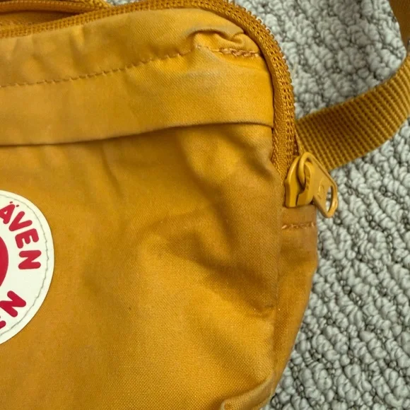 Fjallraven Hip Pack / crossbody bag - Picture 4 of 7
